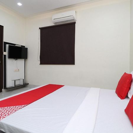 Oyo 29637 Hotel Kakkar Ludhiana Zewnętrze zdjęcie