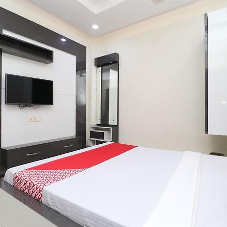 Oyo 29637 Hotel Kakkar Ludhiana Zewnętrze zdjęcie