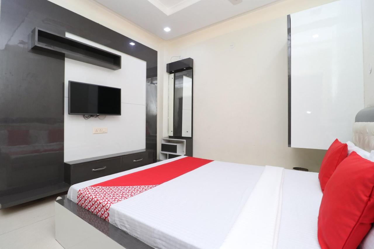 Oyo 29637 Hotel Kakkar Ludhiana Zewnętrze zdjęcie